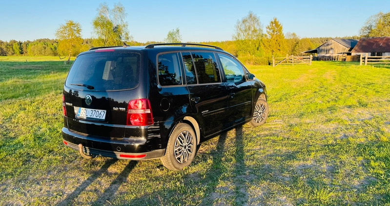 Volkswagen Touran cena 17000 przebieg: 250000, rok produkcji 2008 z Dobra małe 106